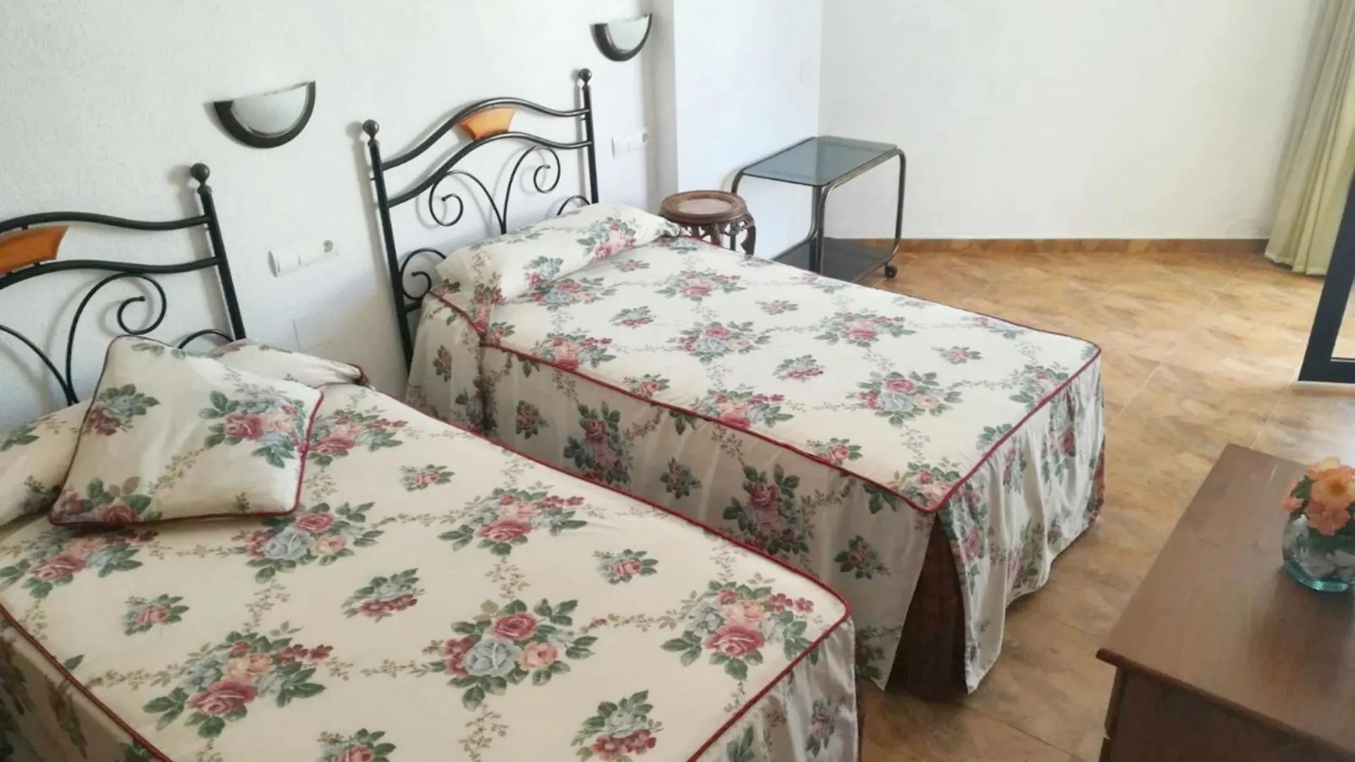 Apartment With Sea & Mountain Views In Benalmadena - 60 Sqm + Pool