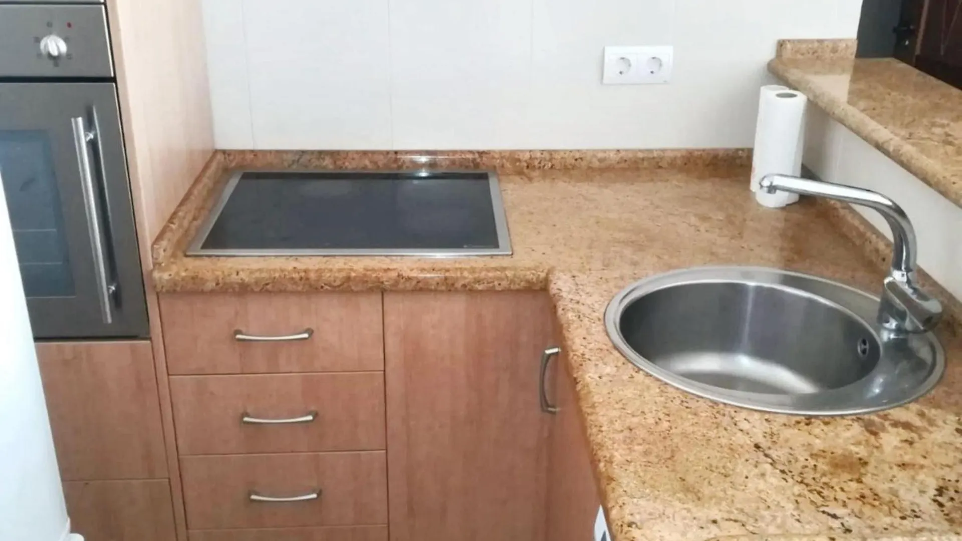 Apartment With Sea & Mountain Views In Benalmadena - 60 Sqm + Pool
