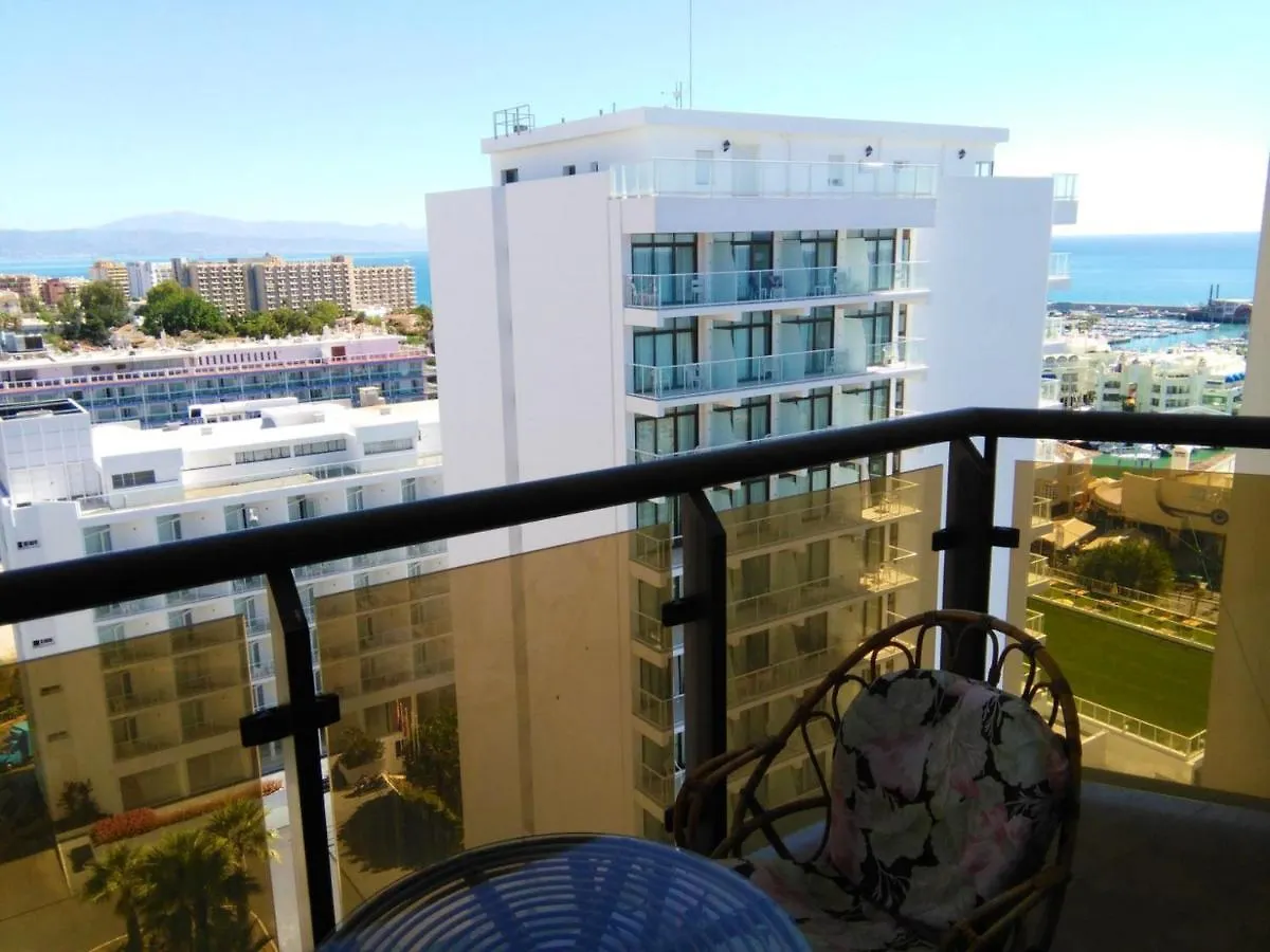 Apartment With Sea & Mountain Views In Benalmadena - 60 Sqm + Pool